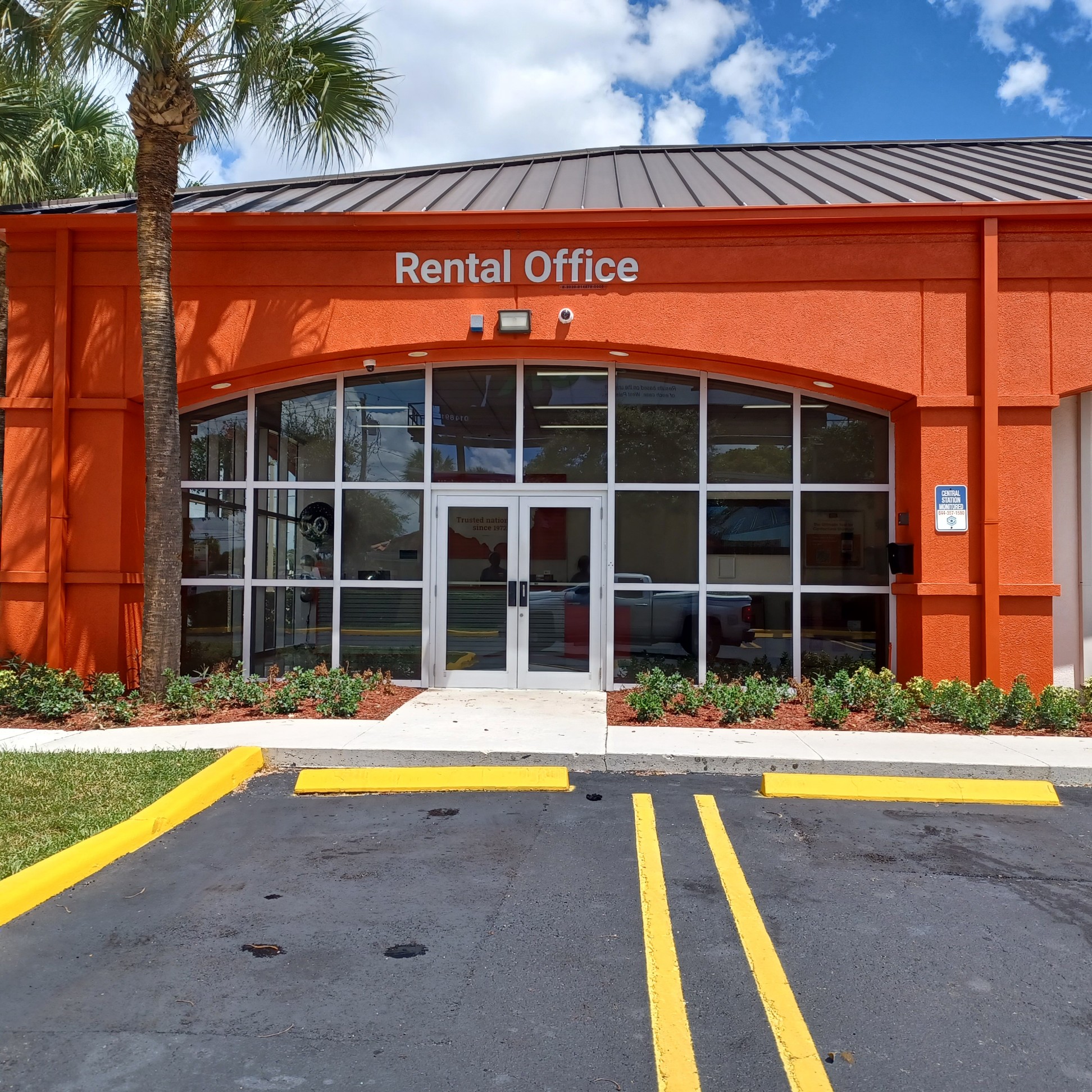 Public Storage rental office storefront glass with 3M Prestige PR40X exterior film